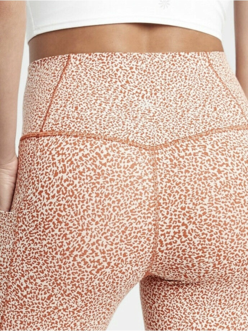 Athleta Salutation Stash II Textured Tight in Cheetah • Women’s Small - Picture 3 of 7